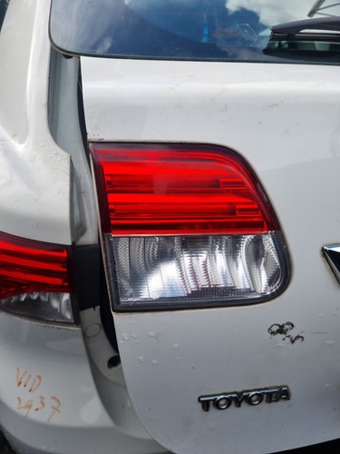 Toyota avensis estate mk3 2013 - toyota,