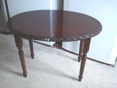 Oval mahogany colour - oval,