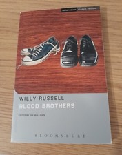 Blood Brothers -  Student Editions by Willy Russell. Paperbac