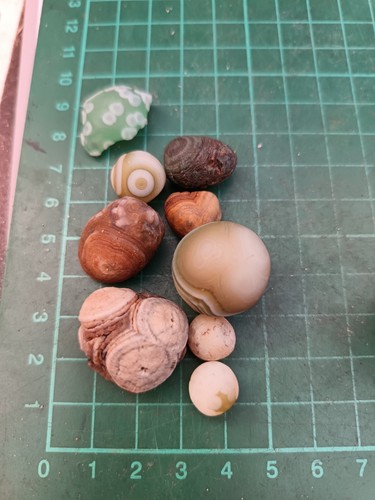 Gobi eyes agate crystals - gobi,