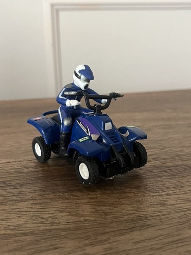 Golden bright kawasaki atv - golden, bright: