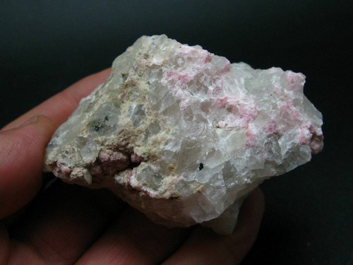 Rare pink tugtupite crystals - rare,