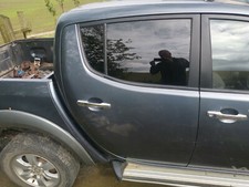 MITSUBISHI L200 DRIVER OFF