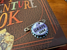 PROP - UP - GRAPE SODA REPLICA