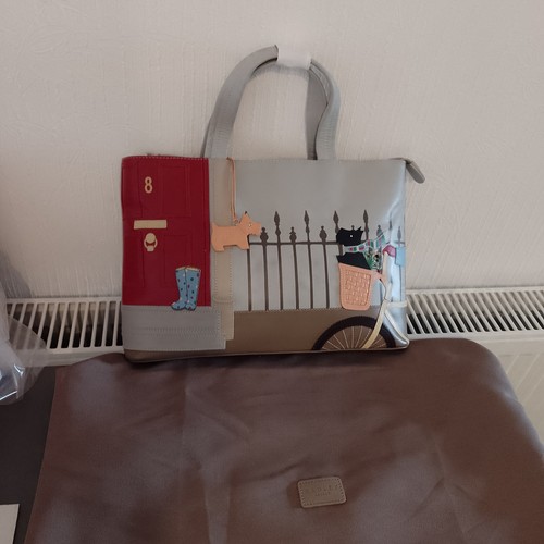 Radley picture grab - picture,