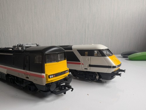 Hornby railways intercity 225 - hornby,