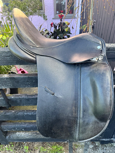 18inch albion dressage saddle