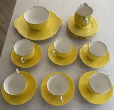 Royal Albert Bone China Tea Service, 21 pieces. From 1940s. Perfect- no chips