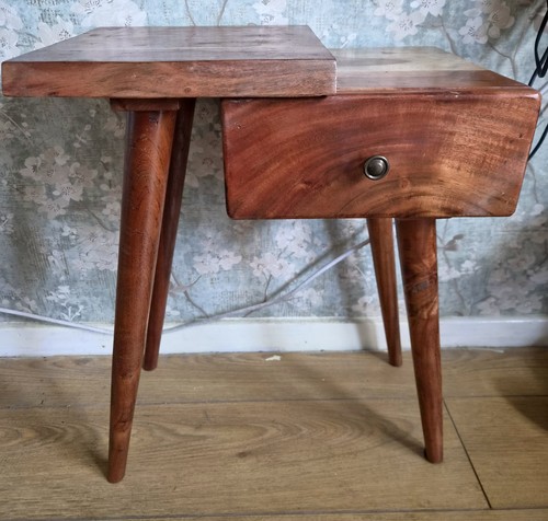 Sheesham wood side table - wood,