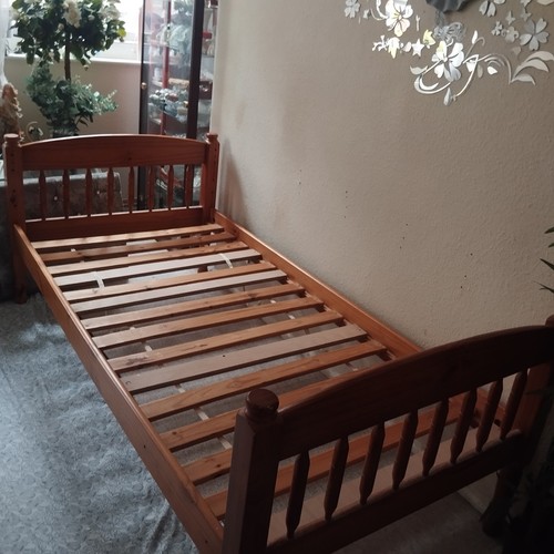 Pine wood bed frame - ,