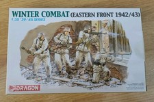 Dragon 6154 Winter Combat Soldiers (Eastern Front 1942/43) 1:35 Scale