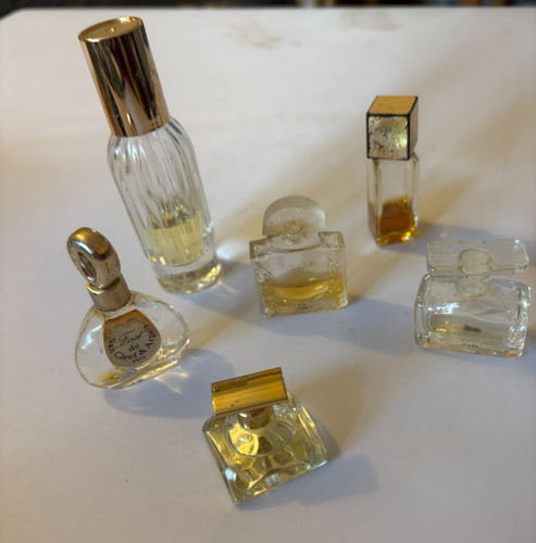 Job lot miniture perfume - job,