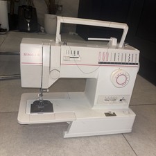 SINGER 9020 SEWING MACHINE