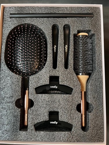 Dyson styling hair brush - styling, gift