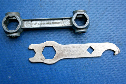 Bundle wheel wrenches bone - wheel,
