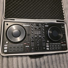 4-Deck Advanced DJ Controller