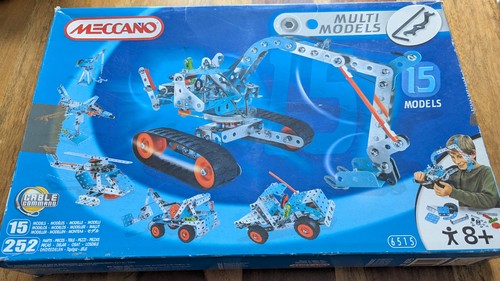 Meccano 6515 makes models - meccano,