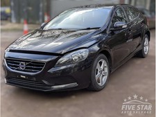 Volvo V40 T2 (15-19) Black