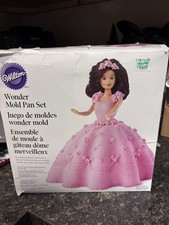  Cake Pan Set Wilton Doll