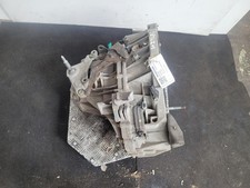 NISSAN PULSAR GEARBOX 2015