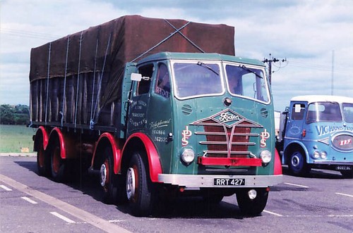 Old truck vintage photo - old,