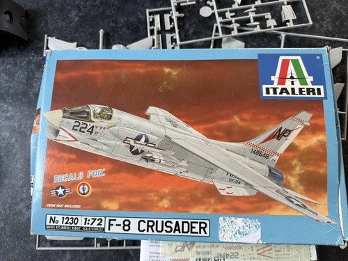 Italeri 1230 8 crusader - 1230, f-8