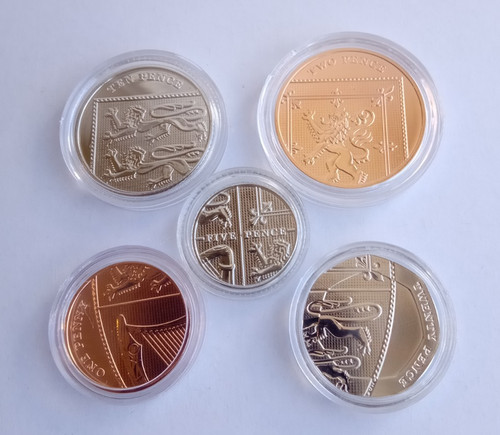2015 small change 5p - small,