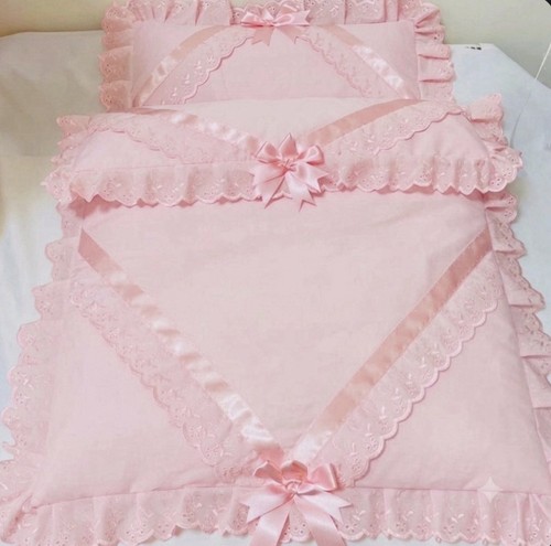 Pram quilt and - quilt, all