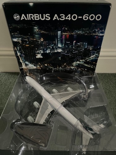 Eagle phoenix 200 cathay - 1:200,