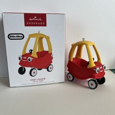 2022 Hallmark COZY COUPE