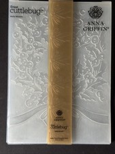 Anna Griffin Cuttlebug Holly