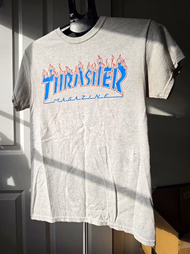 Thrasher flame logo grey short - thrasher,