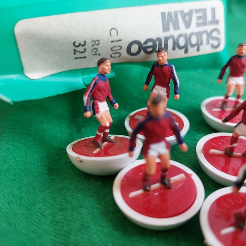 Mint subbuteo team 321 - mint, hw