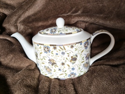 Fine china queens - queens, silk