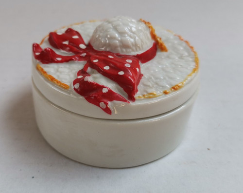 Vintage ceramic jewellery - vintage,