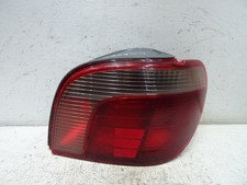 GENUINE 2000 TOYOTA YARIS RIGHT REAR TAIL LIGHT KOITO 52-004