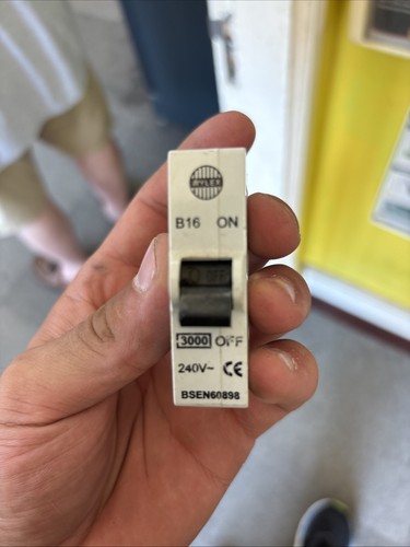 Wylex b16 plug mcbs - plug-in, without