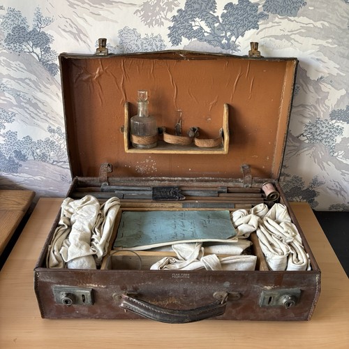Vintage ww2 john ambulance - ww2,