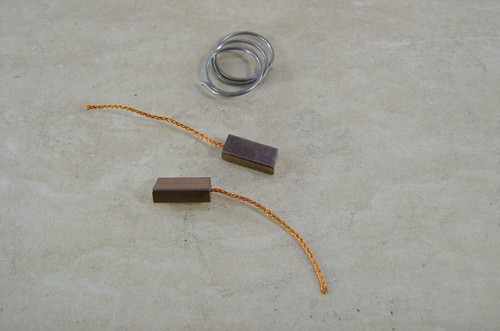 Alternator carbon brush set - carbon,