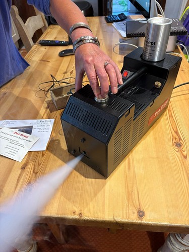 Colt pea soup fog machine - pea,