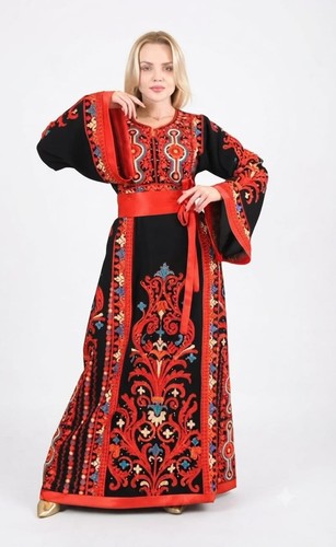 Embroidered dress that - an,