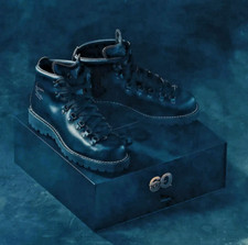 BRAND NEW MENS UK SIZE 9 -