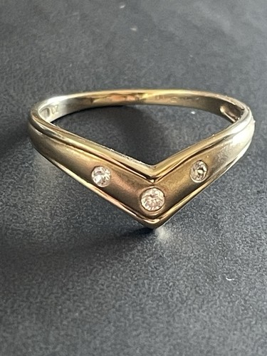 9ct 375 yellow gold - 375,