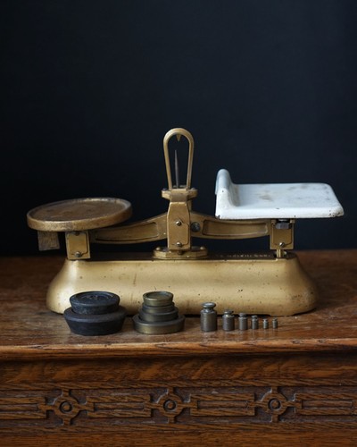 Antique grocer balance - antique,