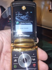 Motorola RAZR2 V8 Retro Flip