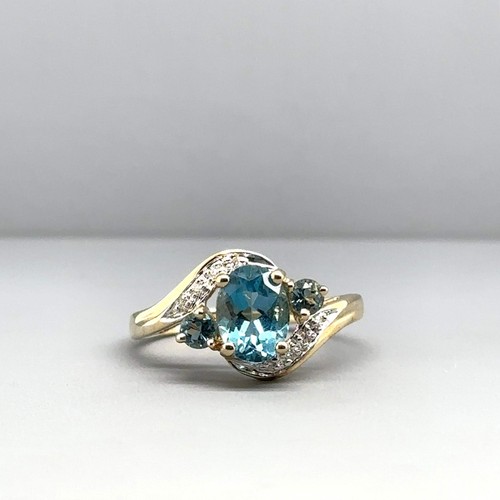 9ct yellow gold diamond - diamond, and
