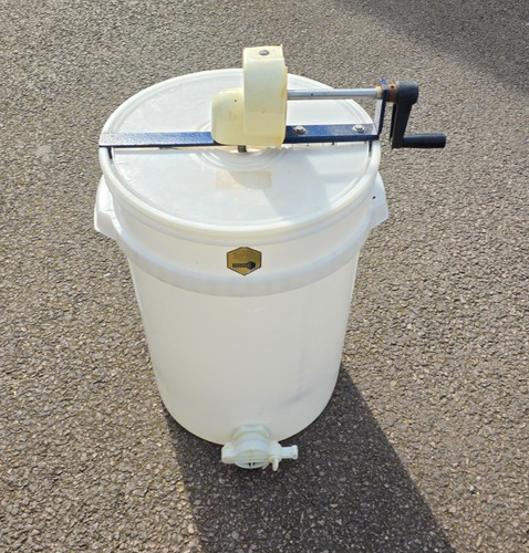 Thorne honey extractor beehive - honey,