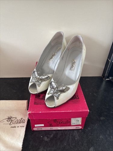 Renata vintage white pearl - white,