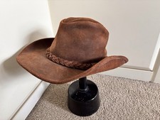 MINNETONKA Genuine Brown