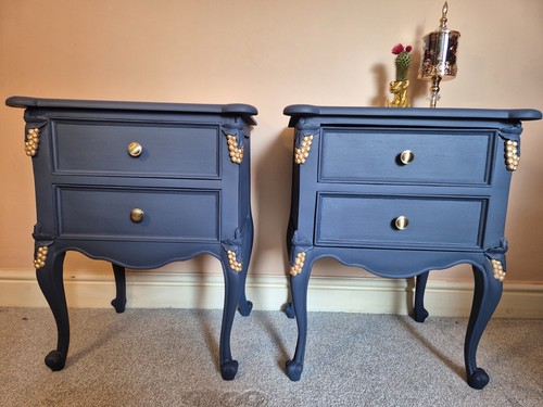 Pair vintage queen - pair, anne